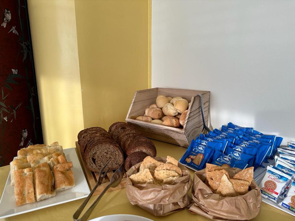 אימפריה Hotel Robinia מראה חיצוני תמונה